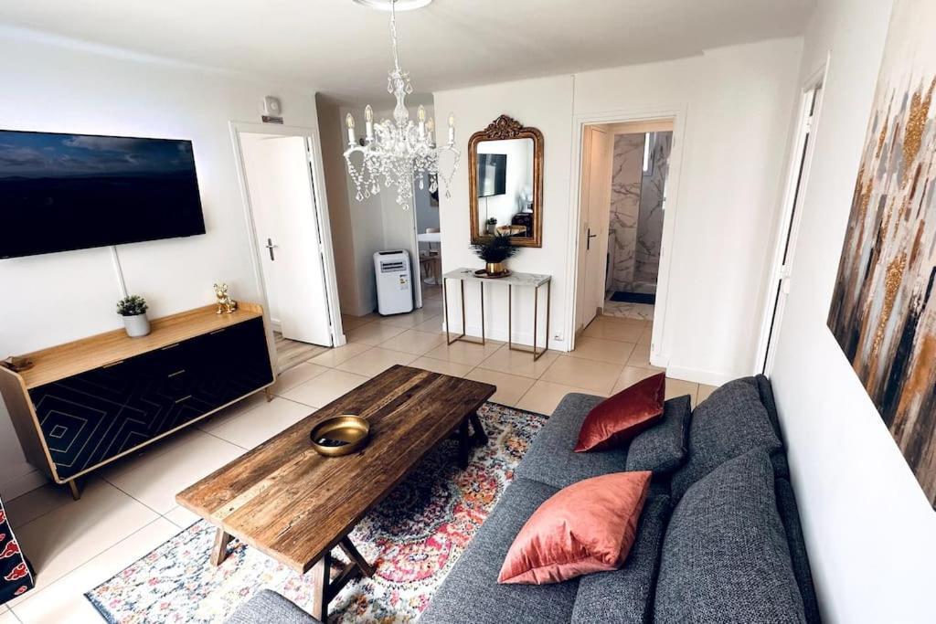 Appartement 3 Chambres + Parking A Lyon 7 Dış mekan fotoğraf